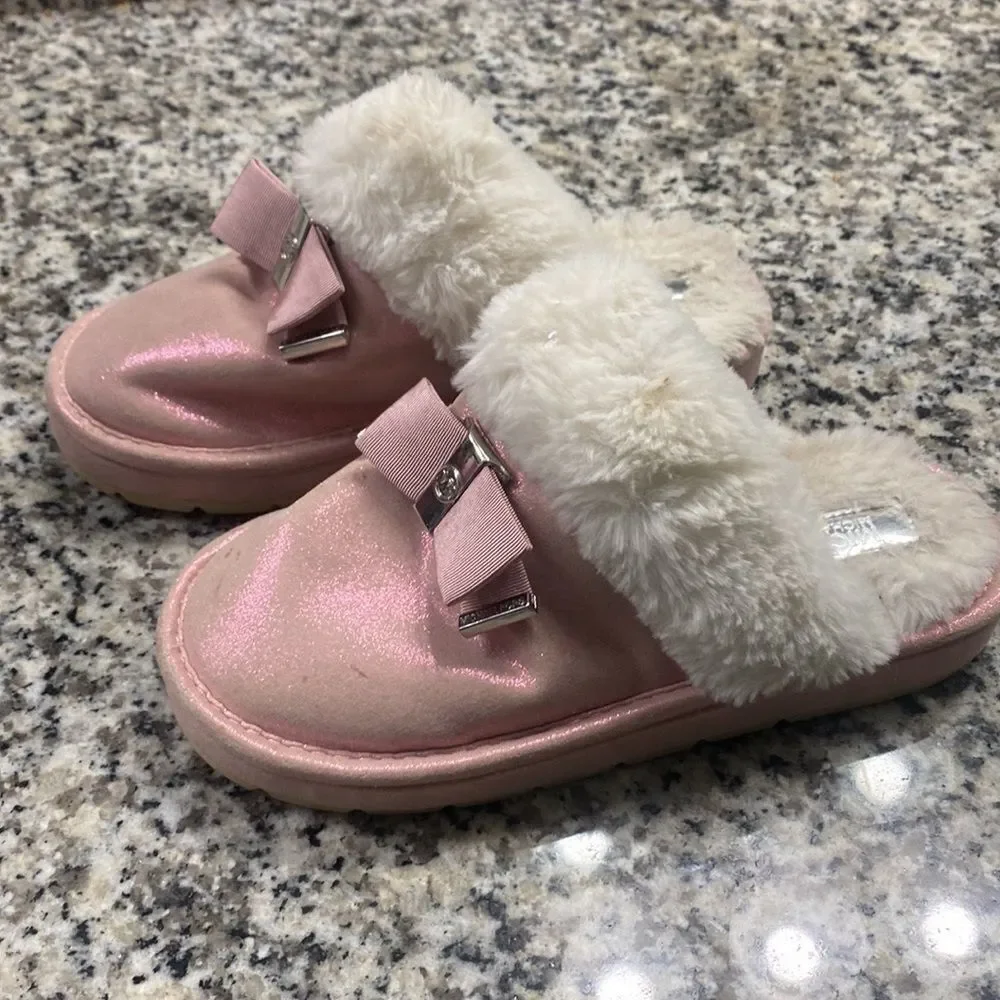 Michael Kors Girls Grace Bow Slippers